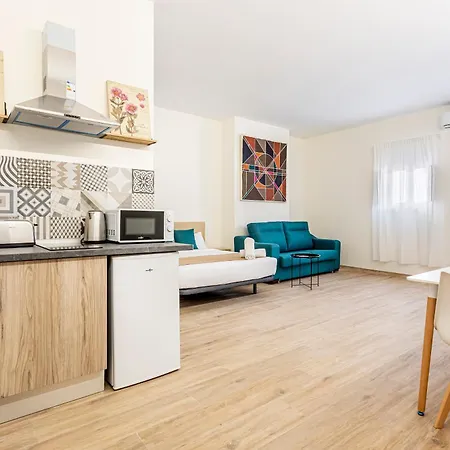The Port Urban Loft *